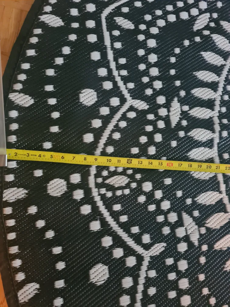 Black and White Outdoor Rugs image indicator(8)