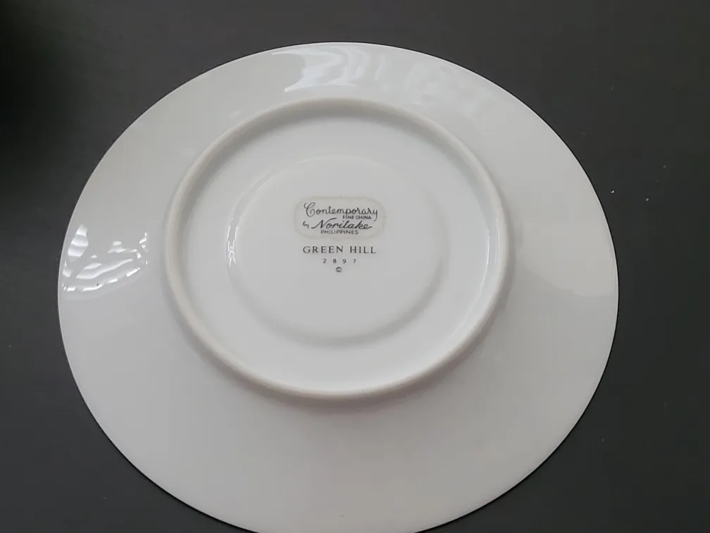Noritake Green Hill Teacups and Saucers image indicator(3)