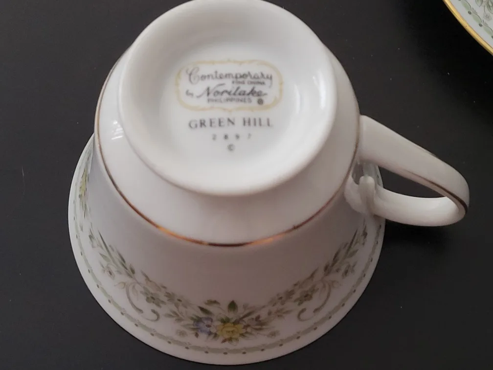Noritake Green Hill Teacups and Saucers image indicator(4)