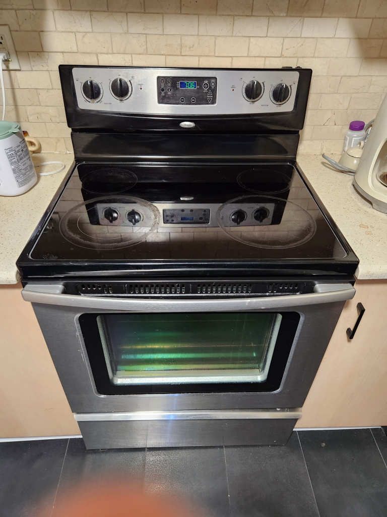 Whirlpool Electric Range - Black and Stainless Steel
