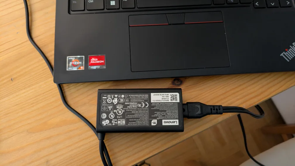 Lenovo ThinkPad Laptop (warranty until 2027 end) image indicator(3)