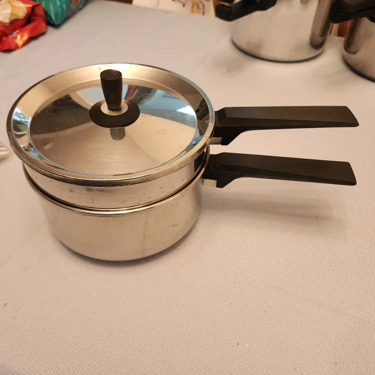 double boiler pot Supreme brand made in Canada thumbnail