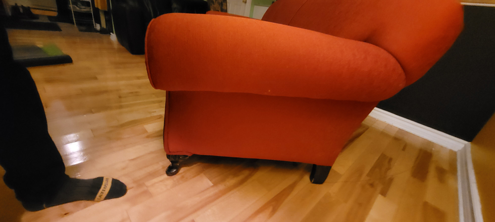 Vintage Red Three-Seater Sofa - photo 3