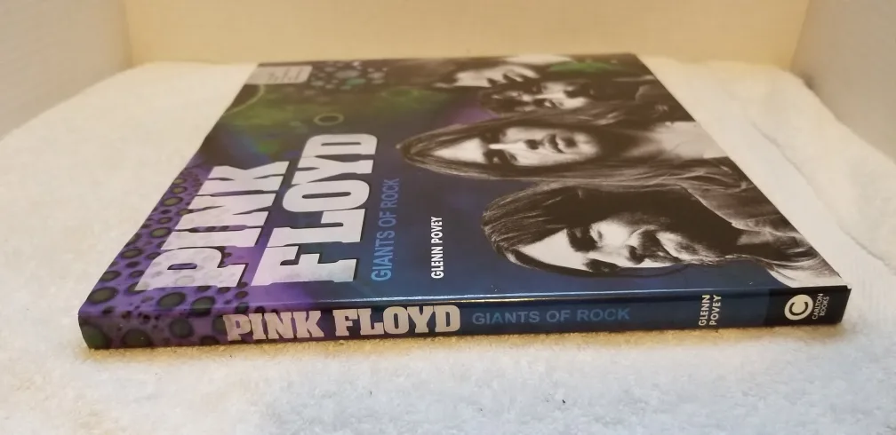 Pink Floyd: Giants of Rock - Hardcover Book image indicator(4)