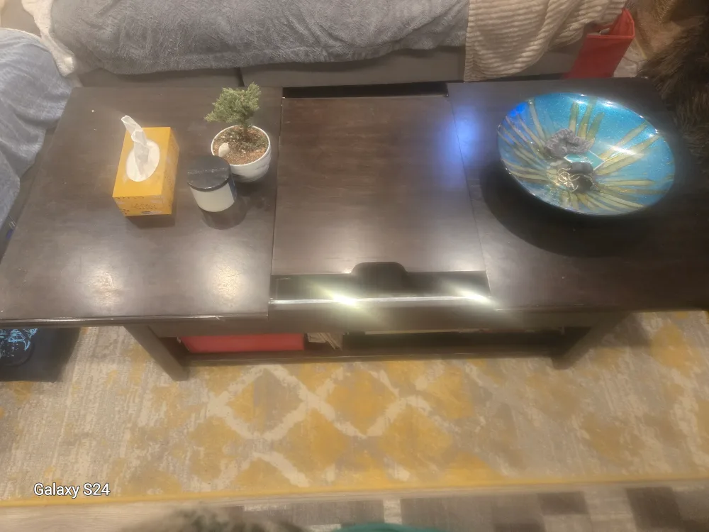 solid wood coffee table. image indicator(4)