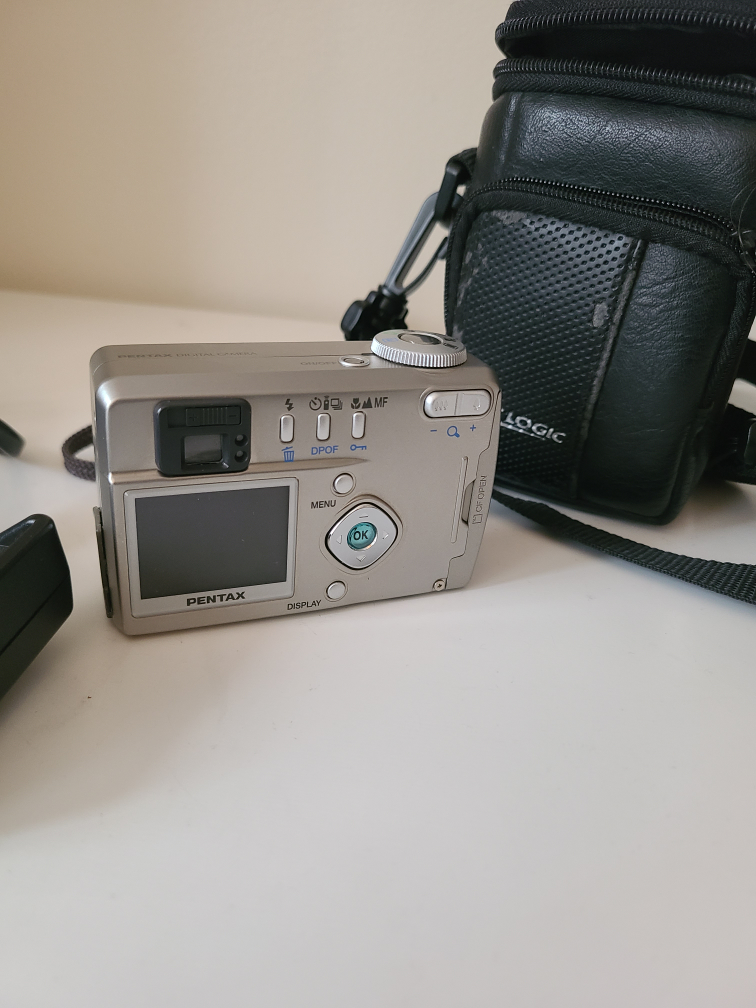 Pentax Optio 330 Digital Camera - w/ Case & Accessories - photo 4