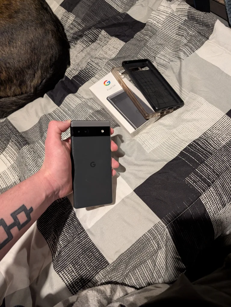 Google Pixel 6a 128 GB (Black) image indicator(3)