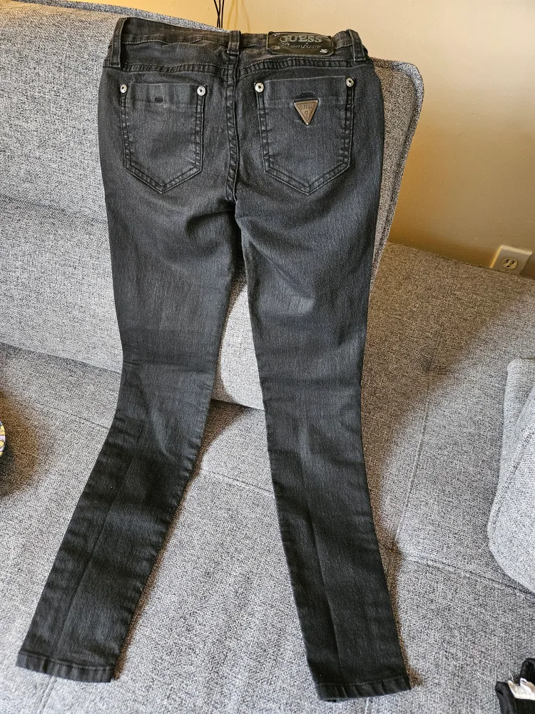 Guess Premium Black Skinny Jeans image indicator(2)