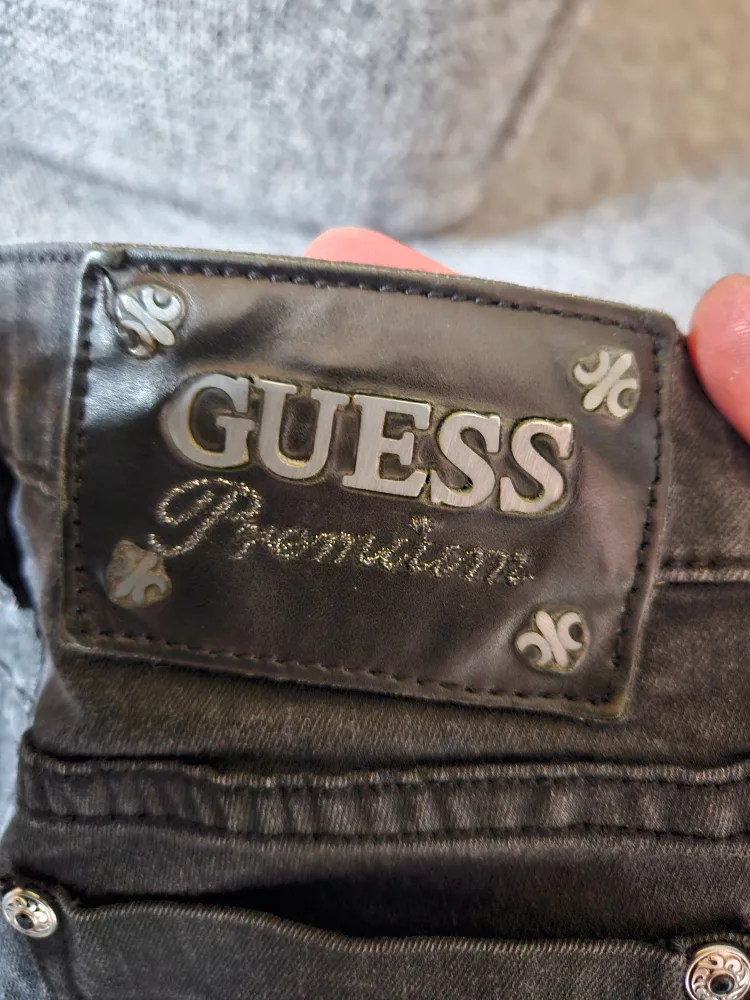 Guess Premium Black Skinny Jeans image indicator(6)