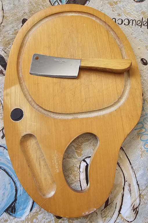 Wooden Cheese Board with Cleaver #Freecycle