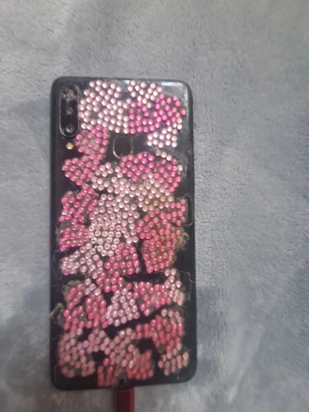 Samsung A20s for parts crackes screen and back camera image indicator(5)