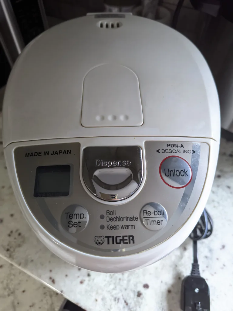 Tiger 3L Electric Water Boiler and Warmer image indicator(3)