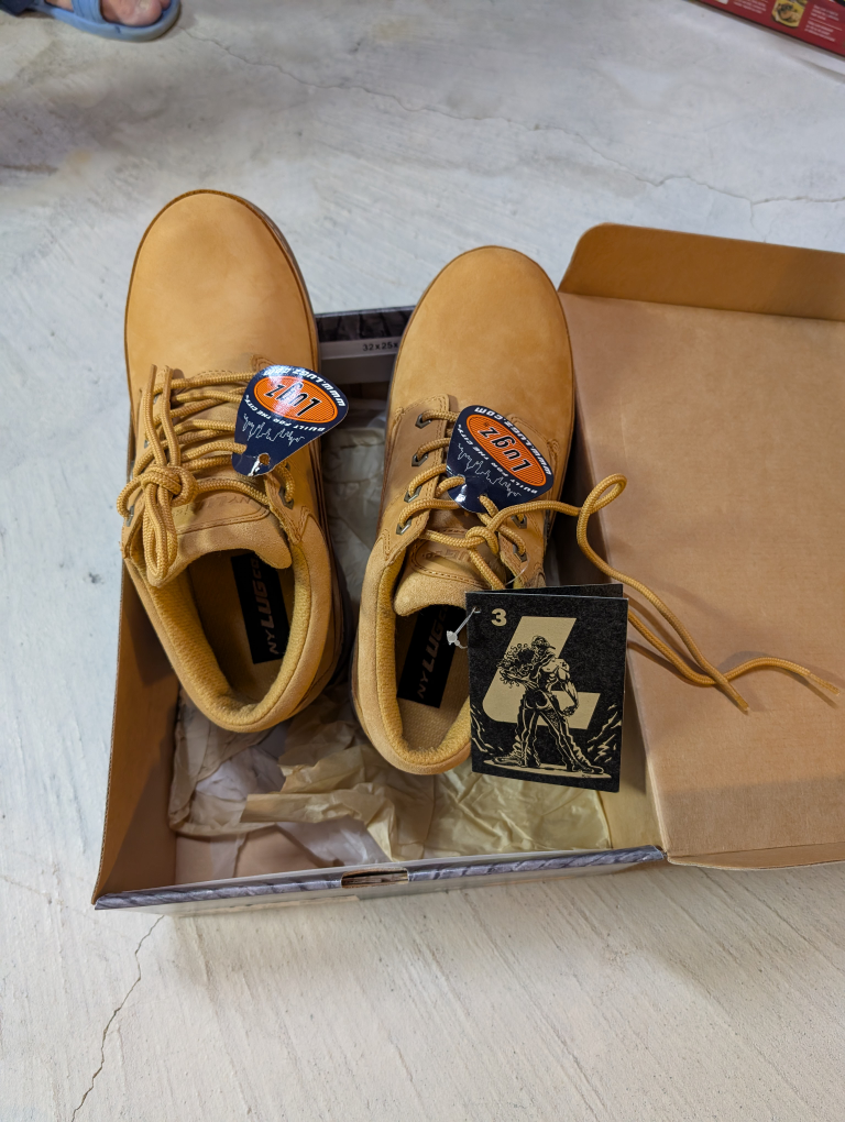 Lugz Men's Tan Boots Size 9