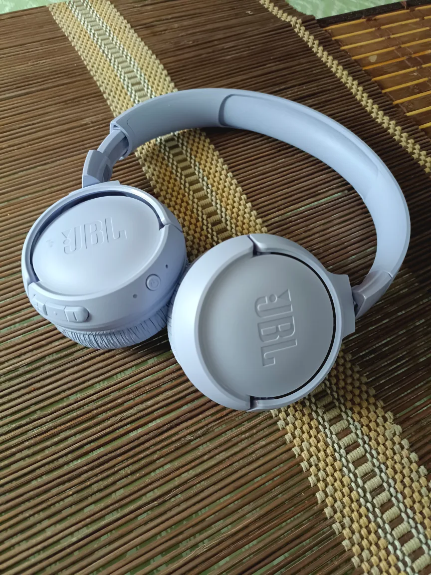 JBL Tune 520BT Wireless On-Ear Headphones - Lilac thumbnail