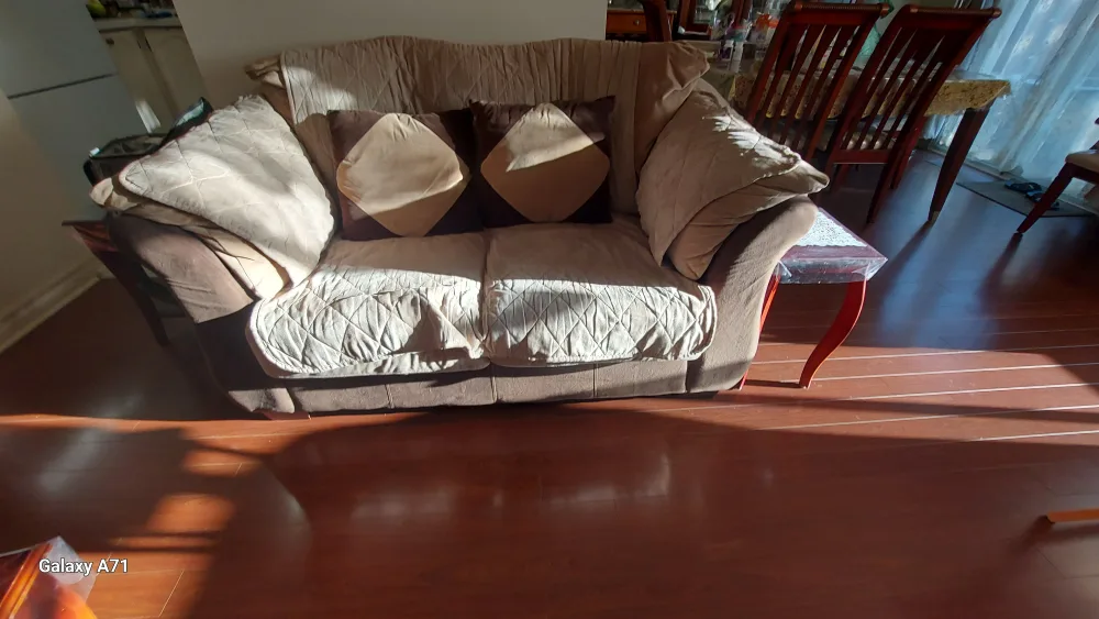 Brown and Beige Sofa Set image indicator(2)