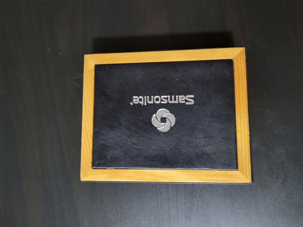 Samsonite Leather Bi-fold Wallet in Wooden Gift Box image indicator(4)