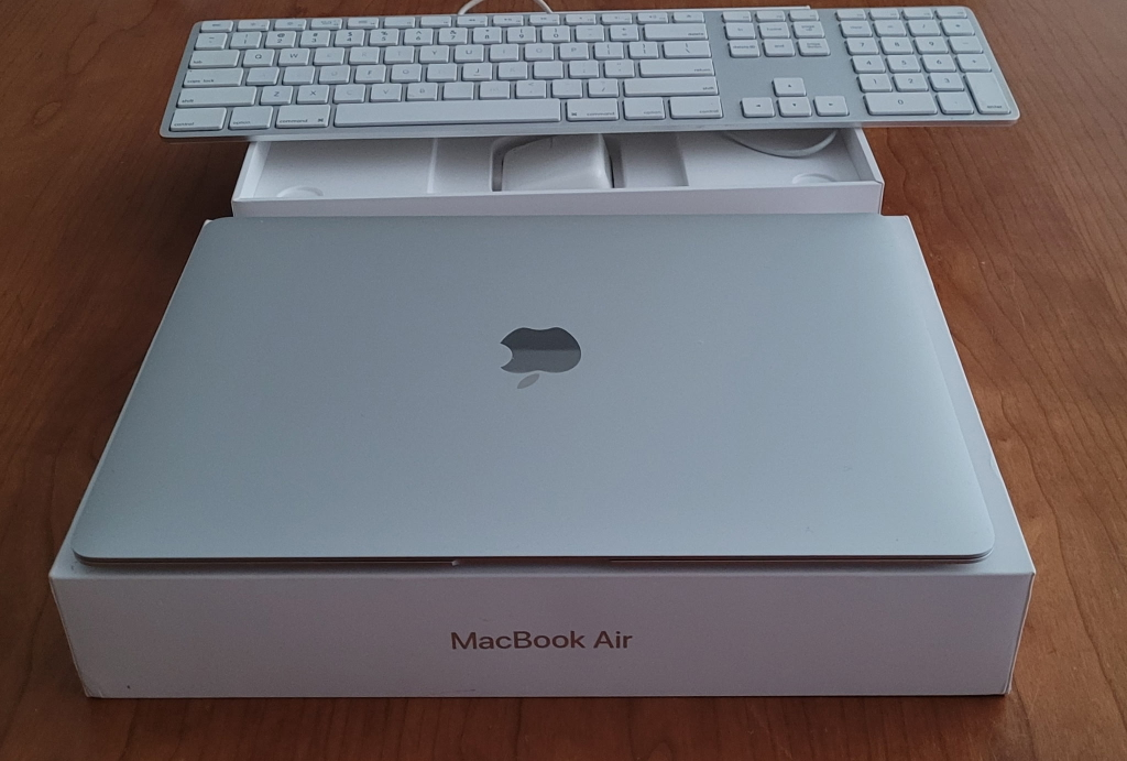 2019 MacBook Air 13-inch, with separate keyboard - photo 2