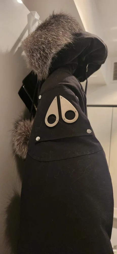 Women's Moose Knuckles Black Down-Filled Parka image indicator(4)