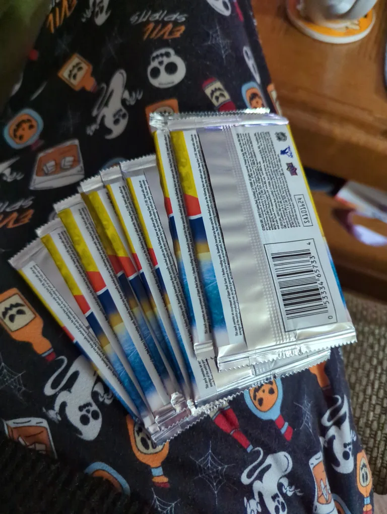 9 Packs of 2024-25 Upper Deck Series One Hockey Cards image indicator(2)