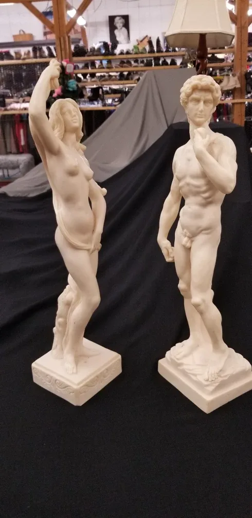 statues , Roman style,  man and woman,  1960s image indicator(4)