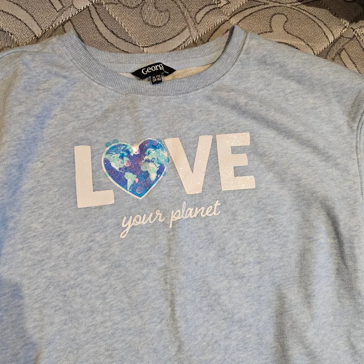 George Girls Light Blue Crew Neck Sweatshirt Size 140/146 image indicator(2)