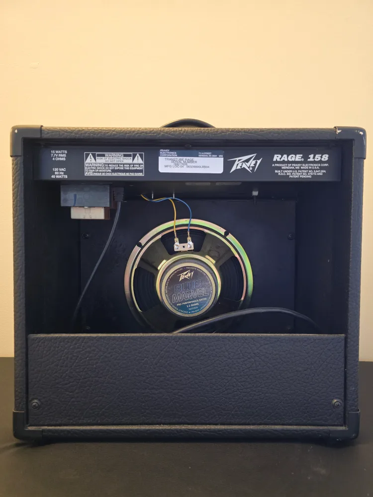 Peavey Rage 158 Guitar Amplifier image indicator(2)