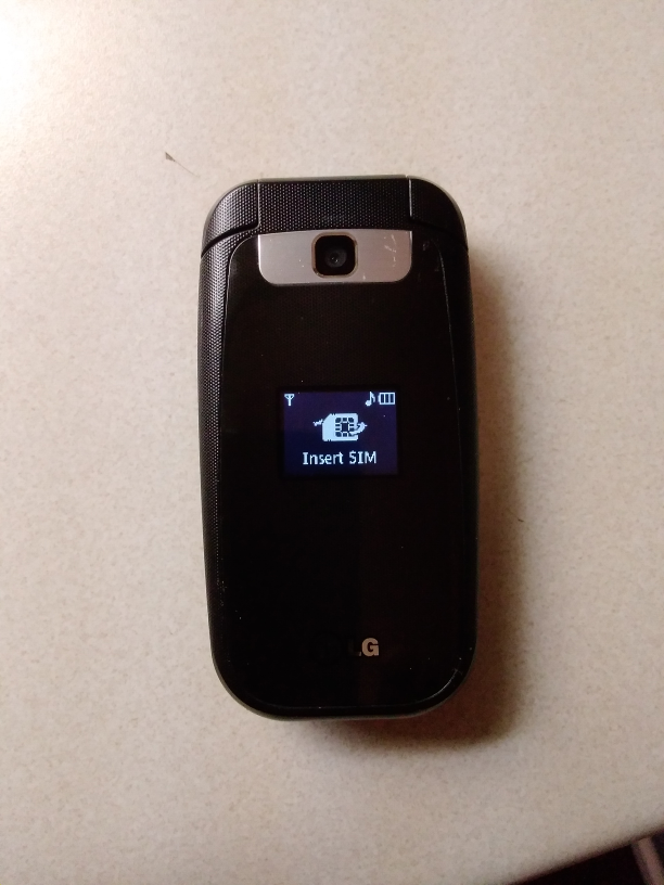 LG Tracfone Flip Phone