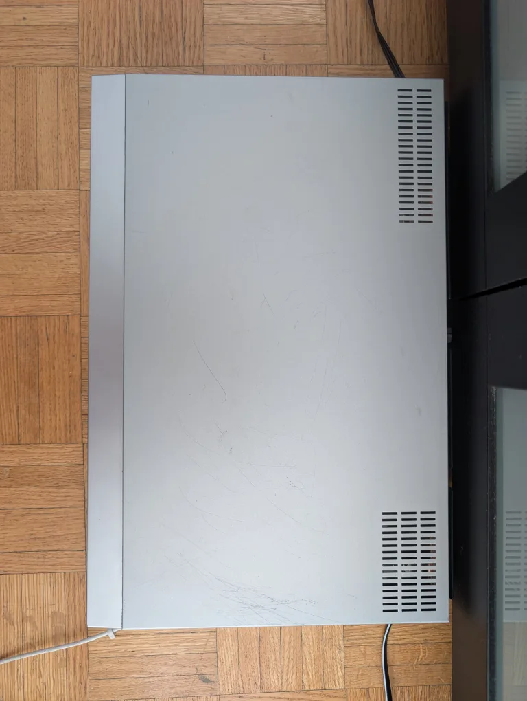 Sony SLV-D300P DVD Player VCR Player Combo Silver (No Remote) image indicator(2)