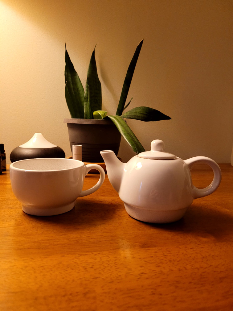 White Teapot and Cup Set 🧡 - photo 2
