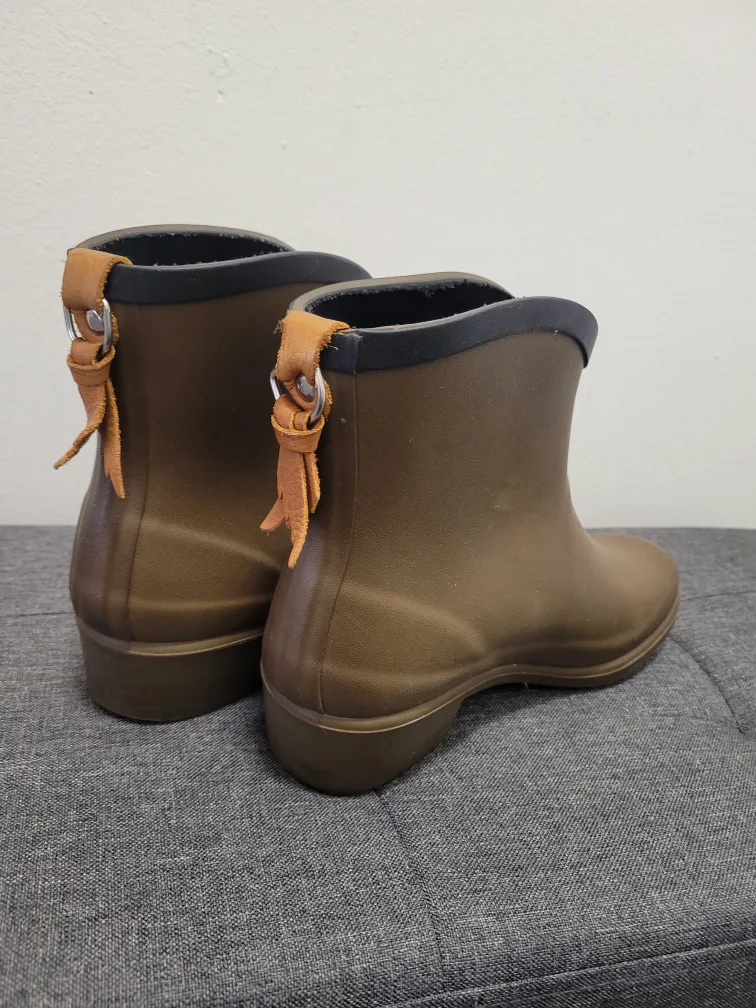 Aigle Brown Ankle Rain Boots image indicator(2)
