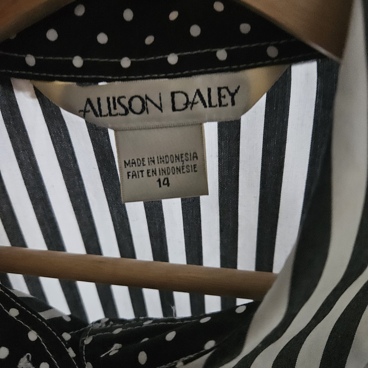 Size 14 Black and White Striped Blouse - photo 3