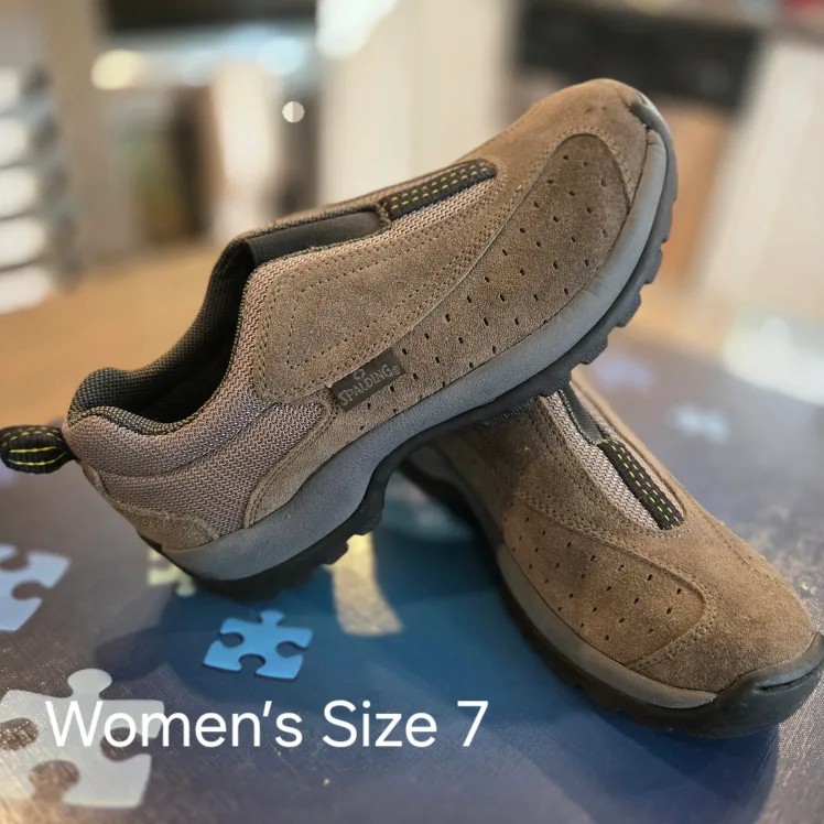 Spalding Women's Slip-on Hiking Shoes - Size 7 thumbnail
