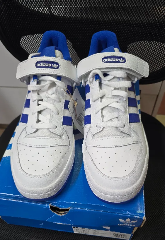 Brand new Adidas Forum Low Blue White in box for sale $129 image indicator(3)