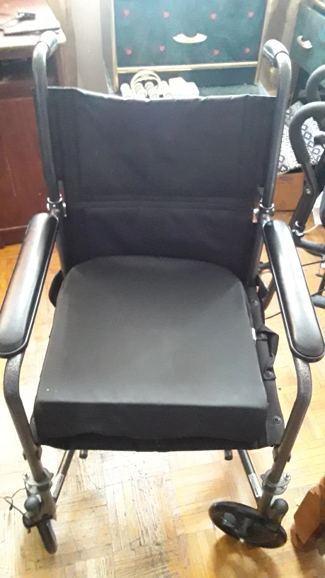 Lightweight Transport Wheelchair - photo 3