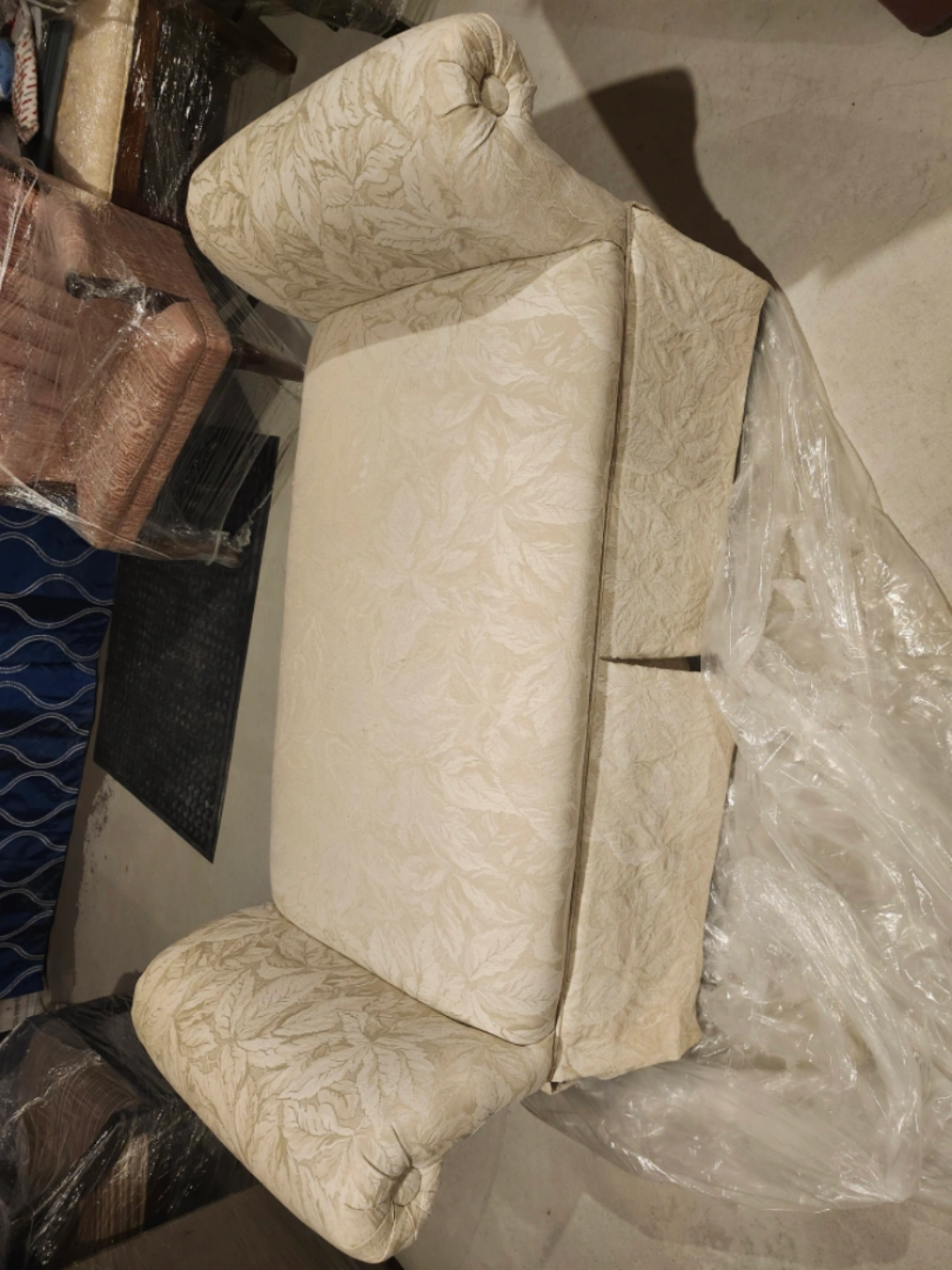Elegant  color Beige  Upholstered Bench - photo 2