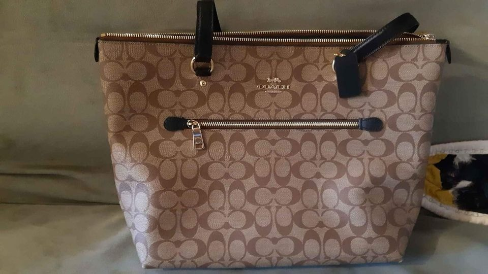 Coach Tote Bag - Brown Signature Canvas
