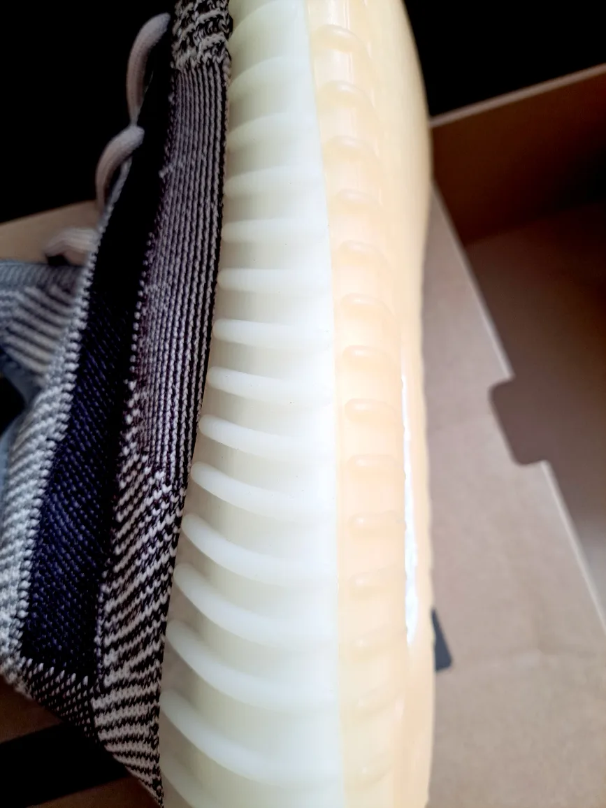 Mens Adidas Yeezy 350 V2 Zyon  Brand NEW in Box with tags image indicator(3)