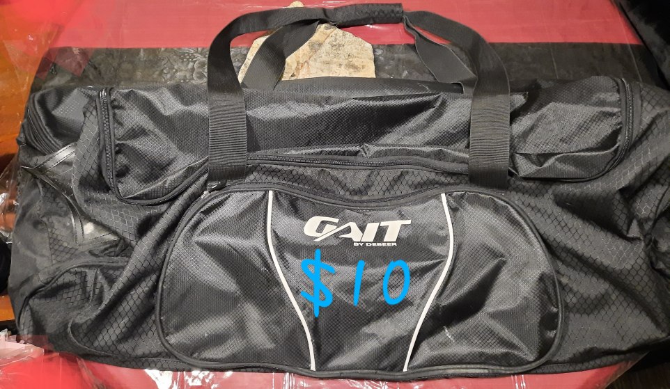 Youth Lacrosse Shoulder Pads & Hockey Gloves & Bag
