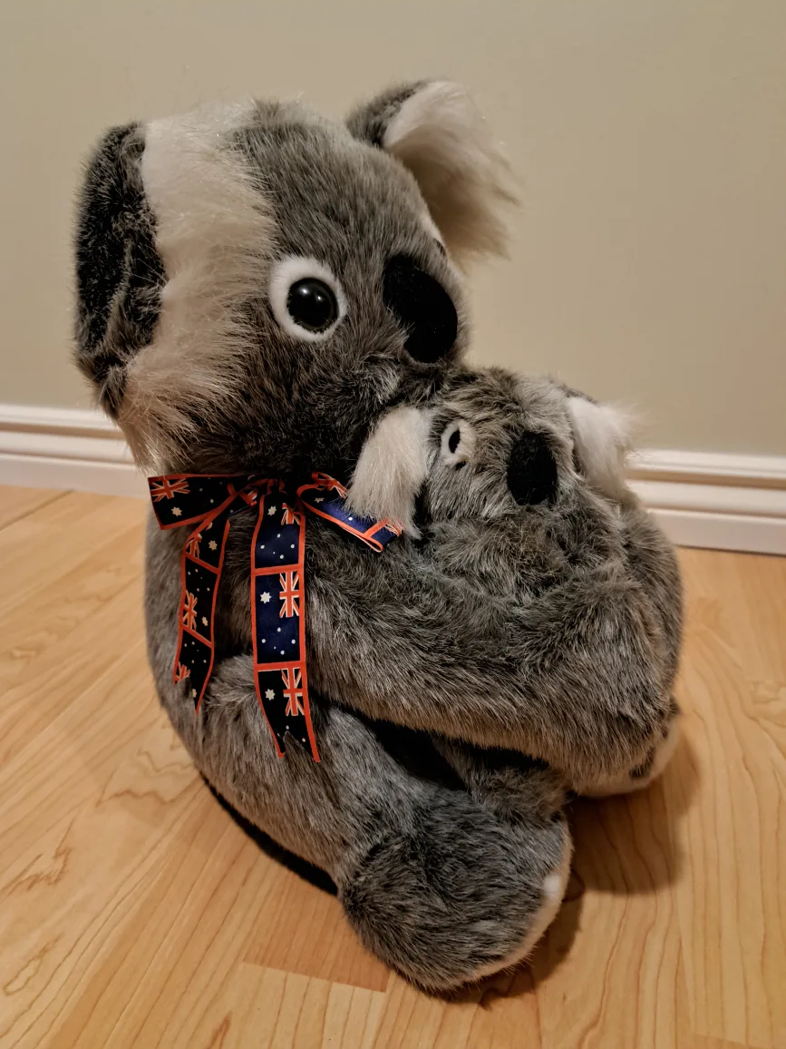 14" Koala Mom and Baby Plush Set image indicator(2)