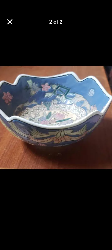 Vintage Asian-inspired Porcelain Jar and Bowl Set image indicator(2)