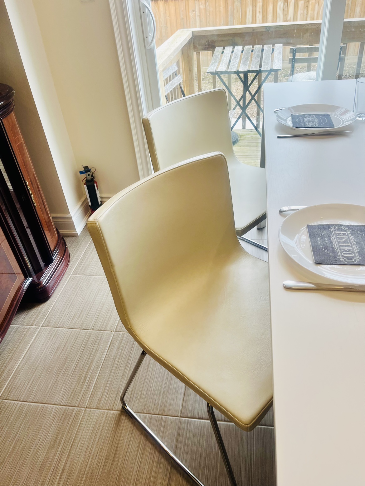 6 IKEA Bernhardt Cream Leather & Chrome Chairs