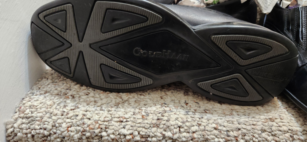 Men's Dress Shoes Lot - photo 3