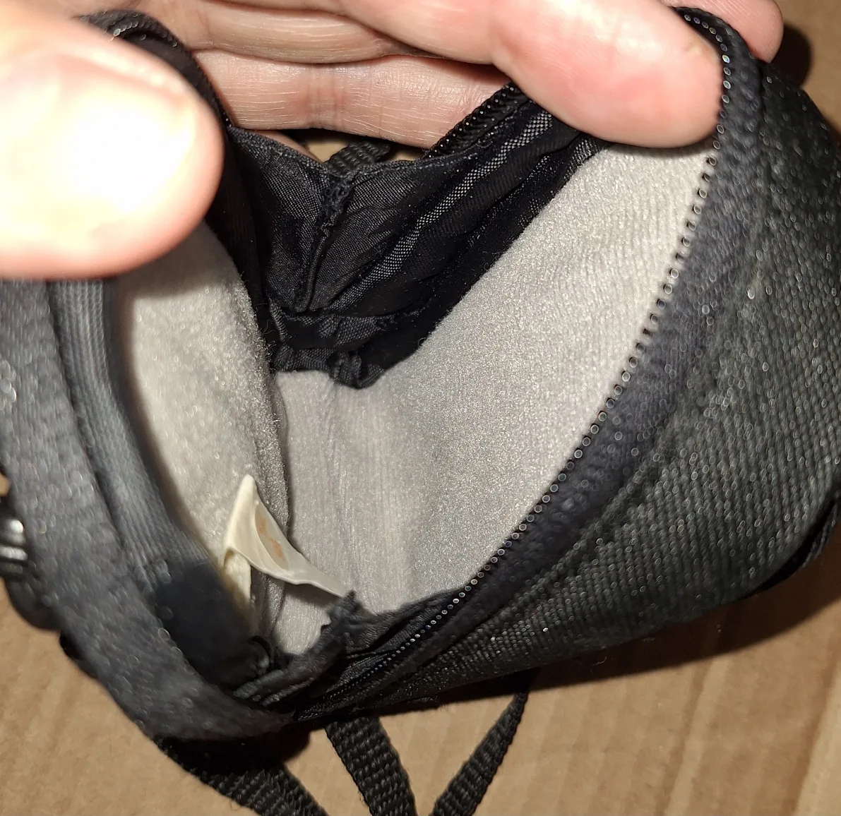 New- Lowepro Nova 160 Digital Camera Case image indicator(4)