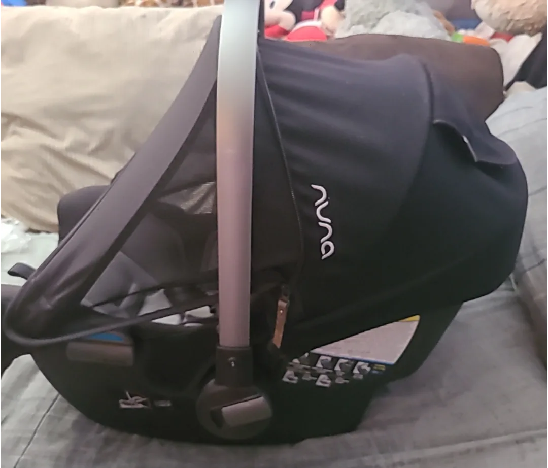 Nuna Pipa Lite Infant Car Seat image indicator(6)