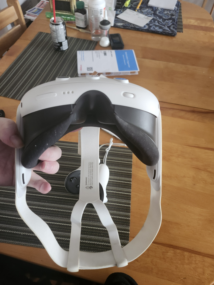 Meta Quest 3 VR Headset and Controllers - photo 3