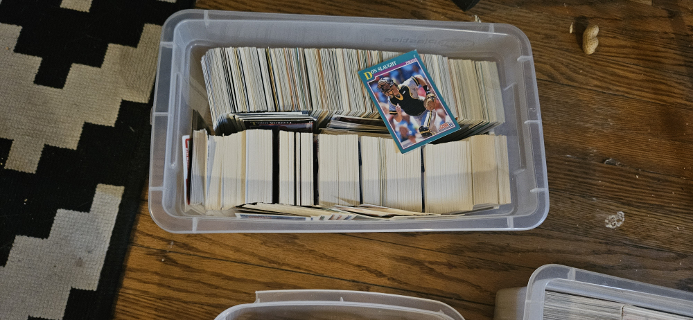 Bulk Lot of Vintage Baseball Cards & Packs - photo 4