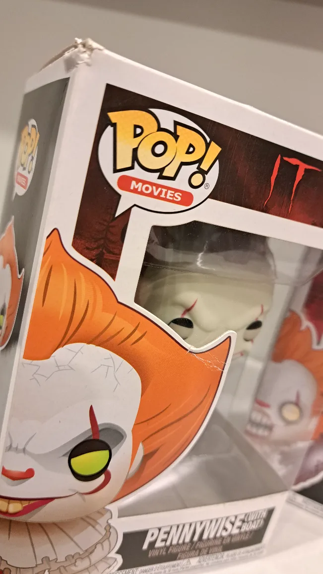 Funko Pop! Pennywise (IT) #472 & #542 image indicator(7)