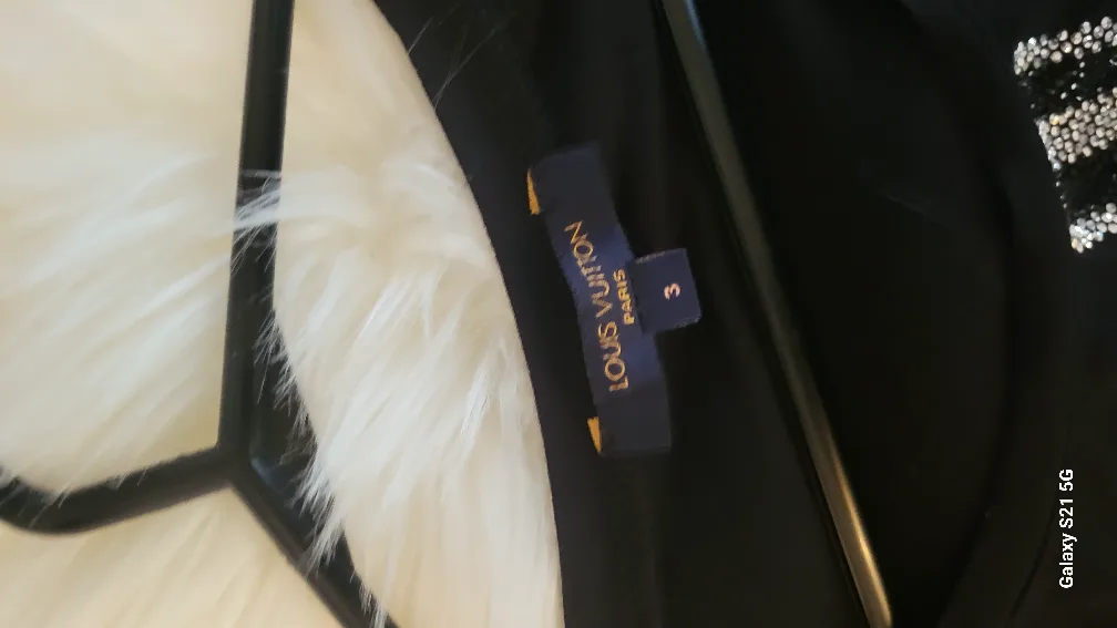 Black T-Shirt Size xl image indicator(3)