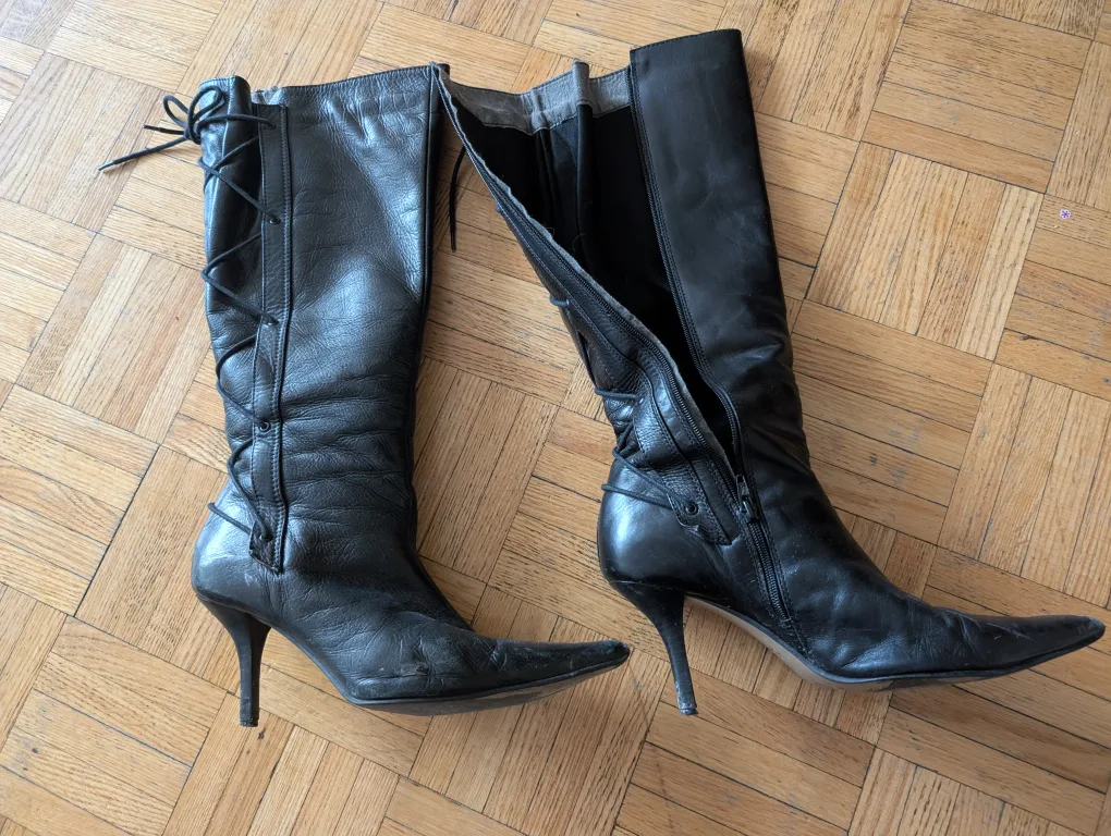 well used high boots 🧡 image indicator(4)