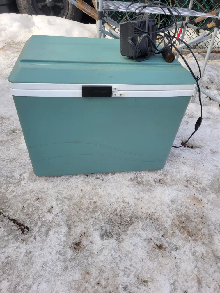 Koolatron 12V Portable Cooler thumbnail